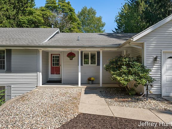 4th image of 15745 Fendt Farm Dr