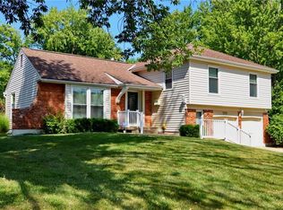 6836 N Overland Dr, Kansas City, MO 64151
