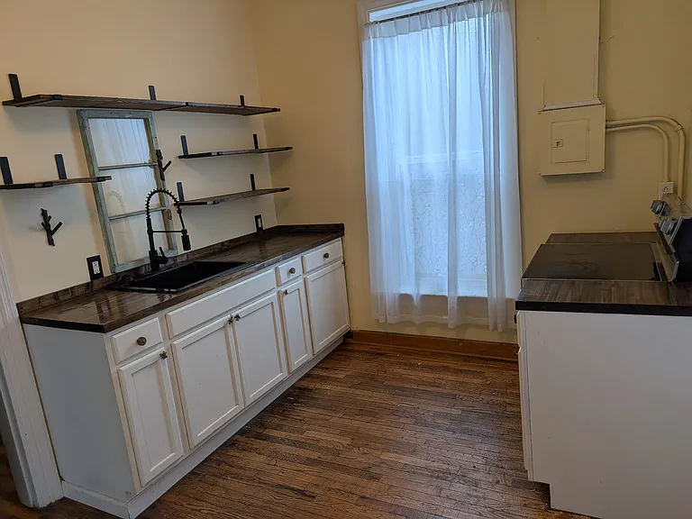 1211 Jules St #1/2 — Photo 6