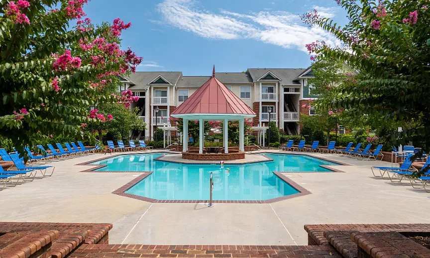 Sterling Glen Apartments