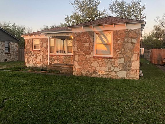 2nd image of 5104 N Rockwell Ave
