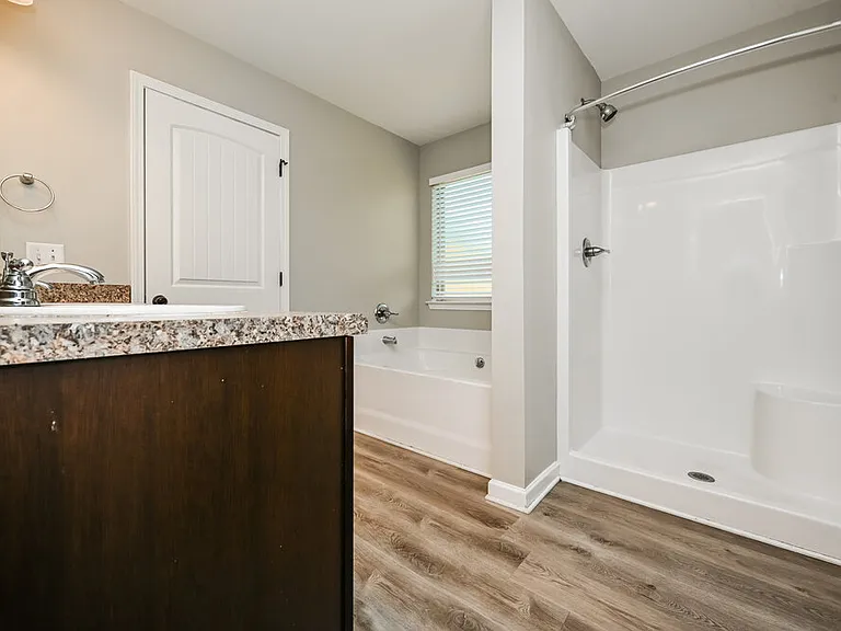 221 Magnaview Dr — Photo 10