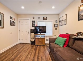 2125 E Section St UNIT 4, Mount Vernon, WA 98274