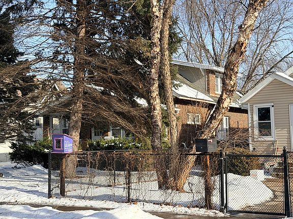 3rd image of 3707 21st Ave S
