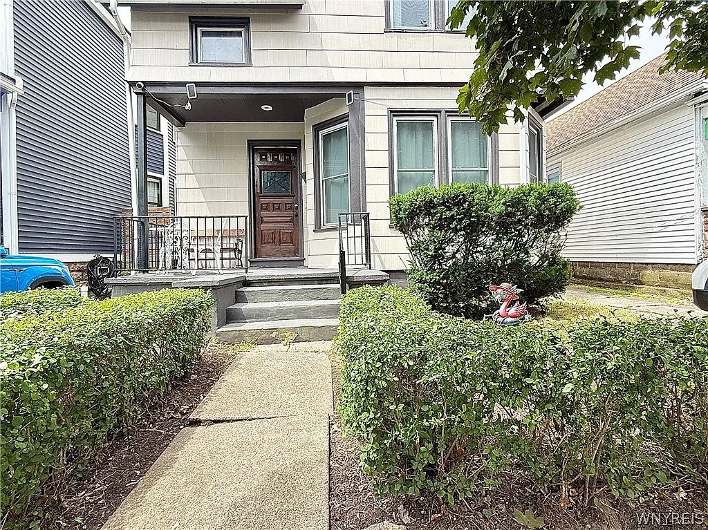 2 bed, 1.0 bath, 1089 sqft, $1,550 — Photo 2
