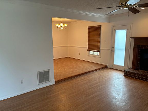 4th image of 1516 Stonemoss Ct