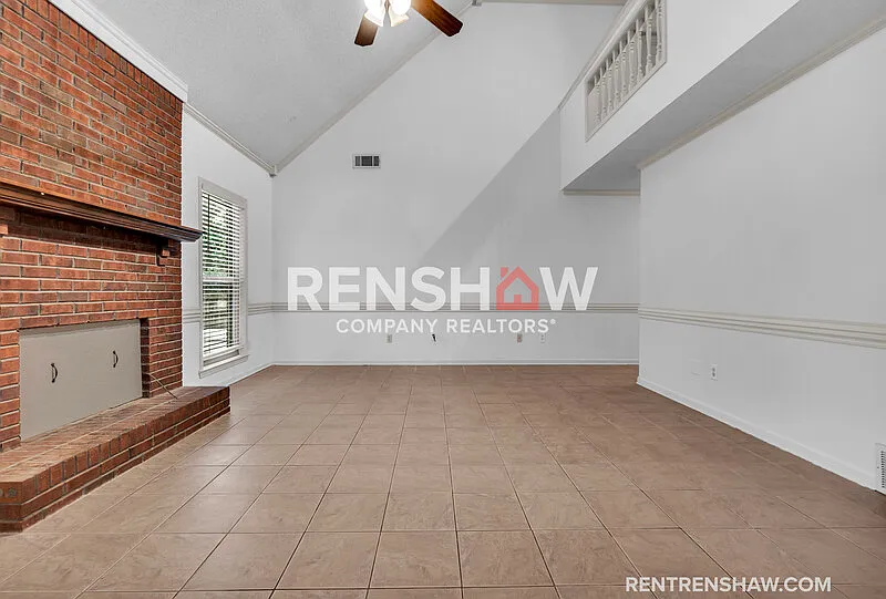 4 bed, 2.0 bath, 2382 sqft, $2,500 — Photo 4