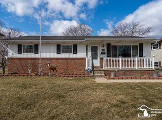 615 Toll St, Monroe, MI 48162