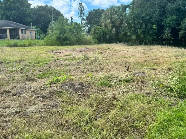 1508 Bert Dr, Fort Myers, FL 33916