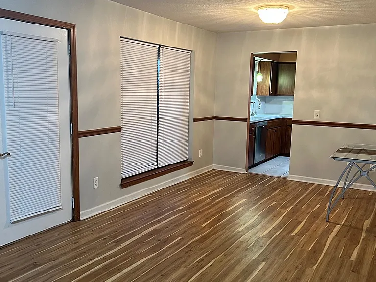 2409 Kimberly Dr — Photo 4