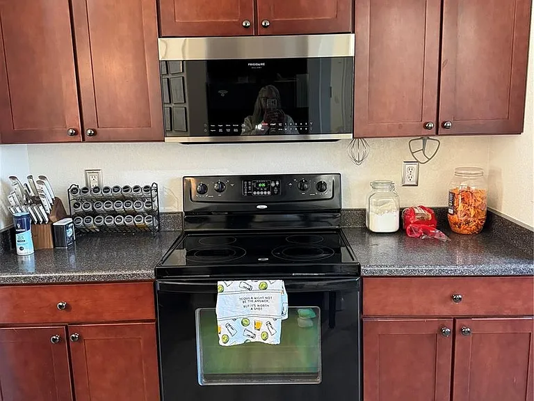 5718 E 127th Ave — Photo 4