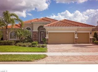 9026 Quarry Dr, Naples, FL 34120