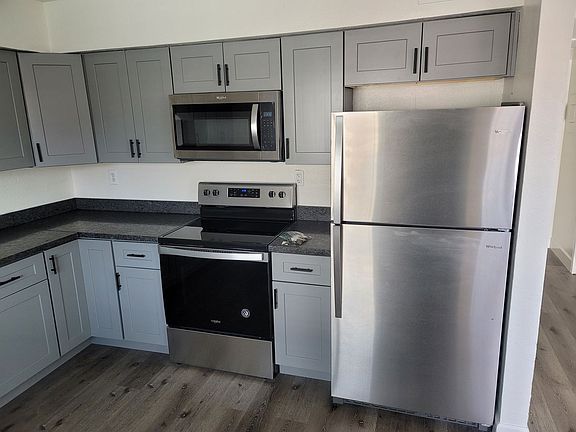 2nd image of 2222 N 27th St APT 10