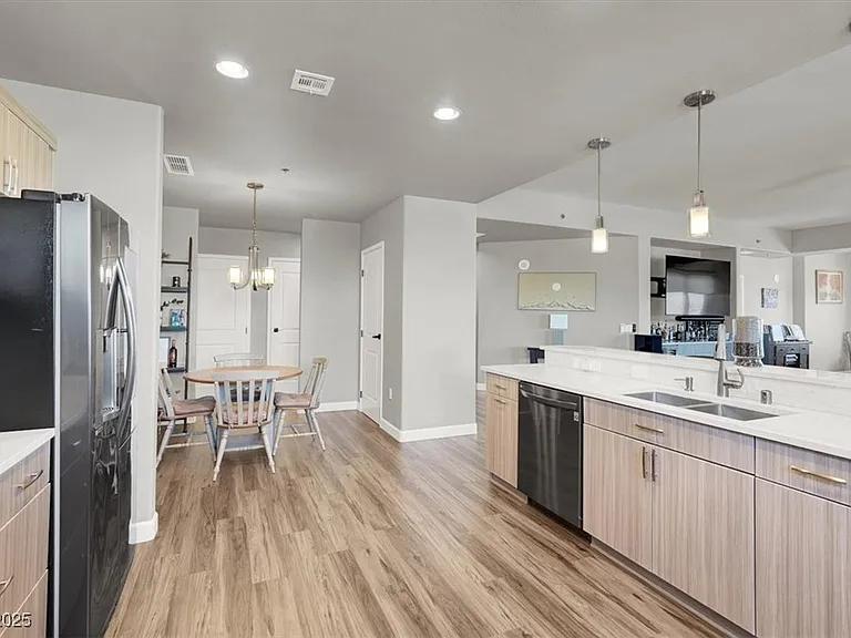 8255 Las Vegas Blvd S #722 — Photo 12