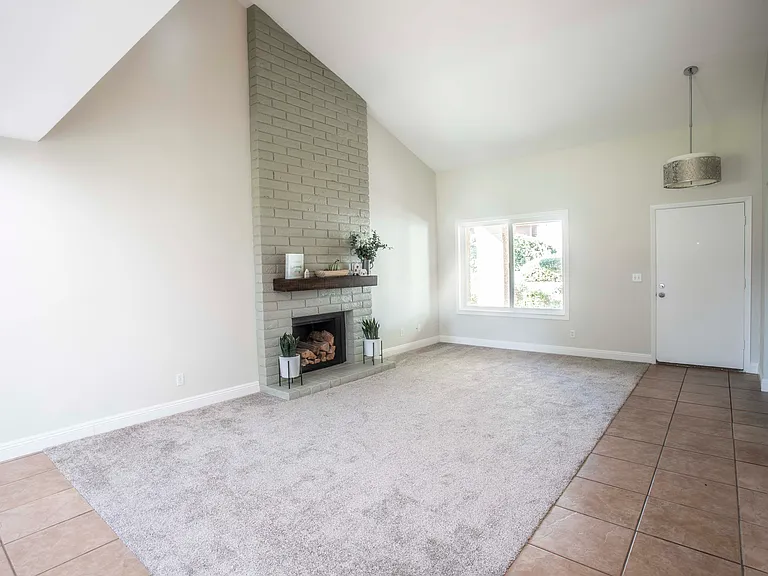 1761 S Henkel Cir — Photo 3