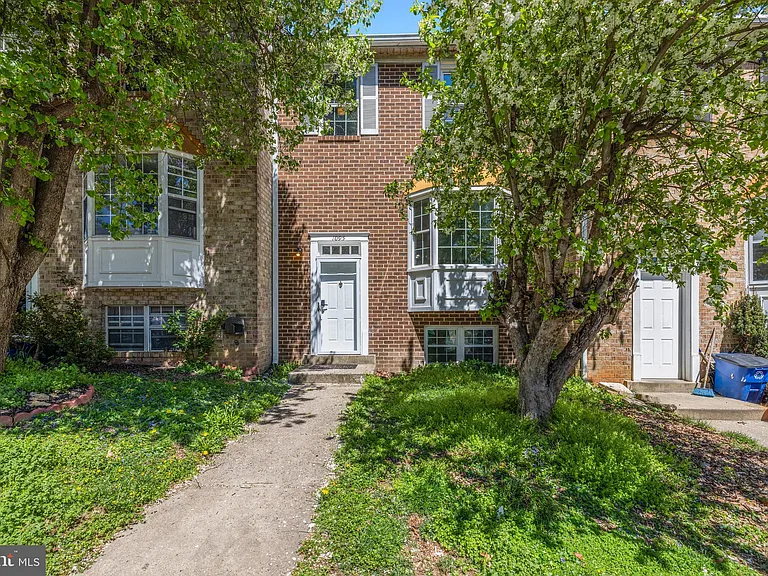 1095 Travis Ln — Photo 17