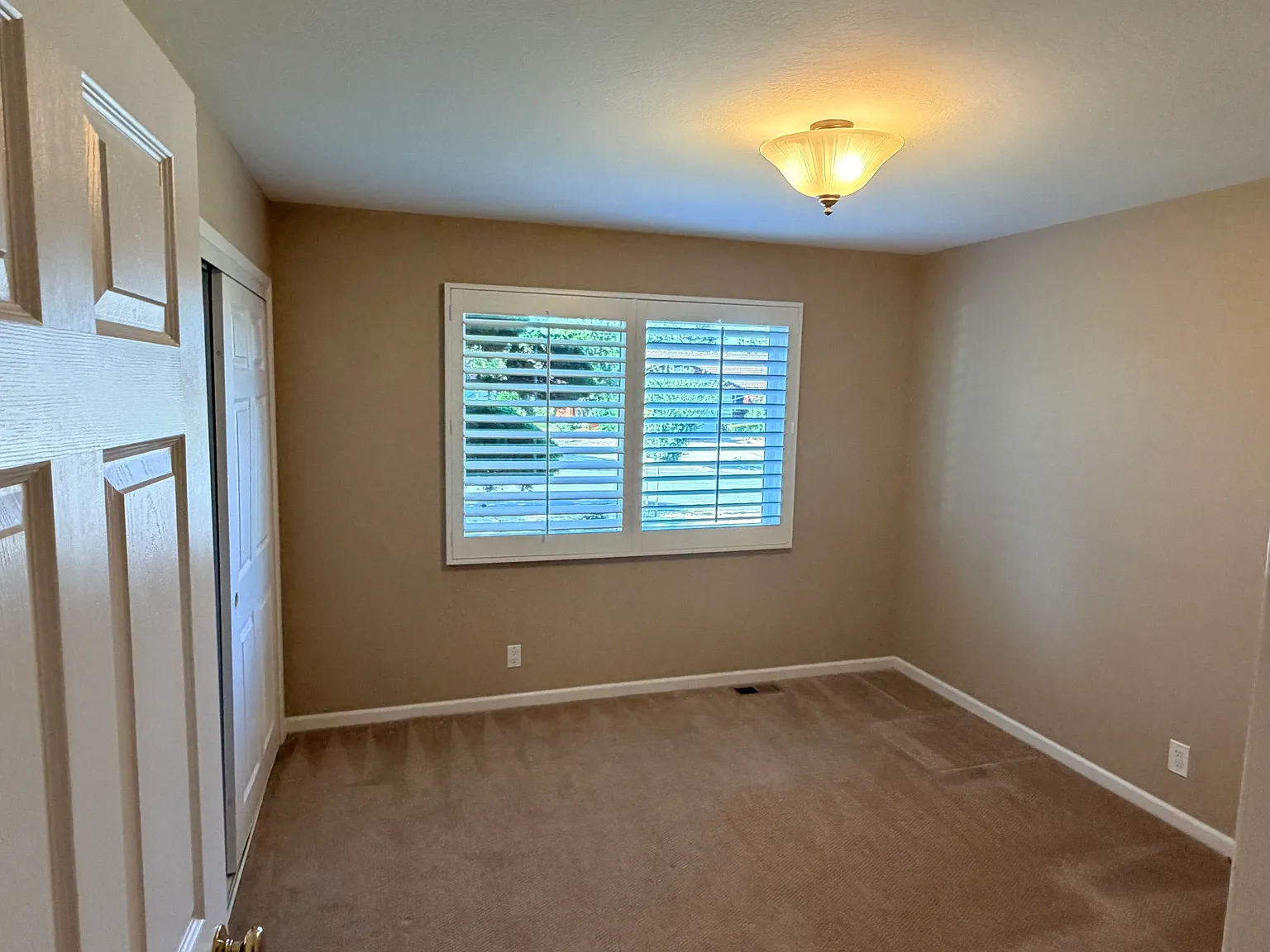 3 bed, 1709 sqft, $5,000 — Photo 4