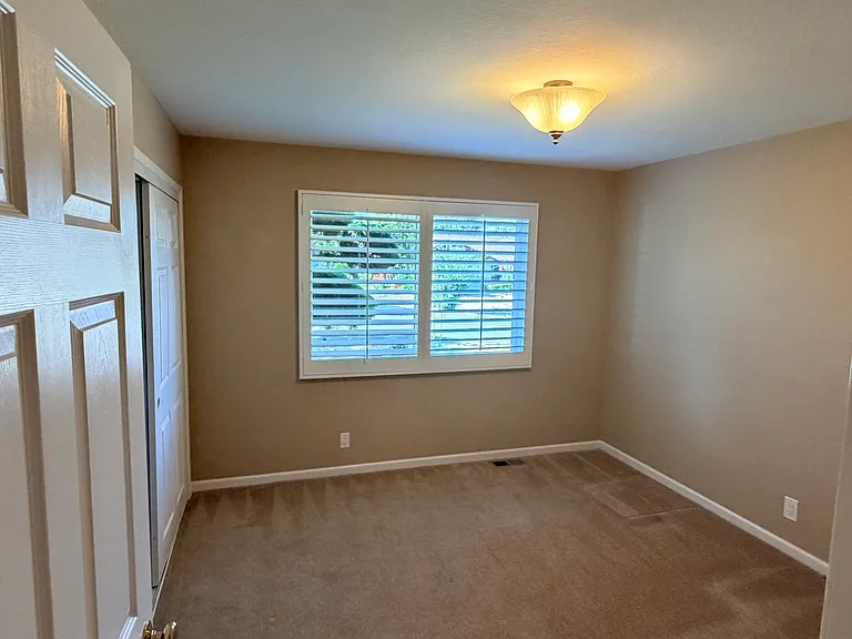 7422 Fallenleaf Ln — Photo 4