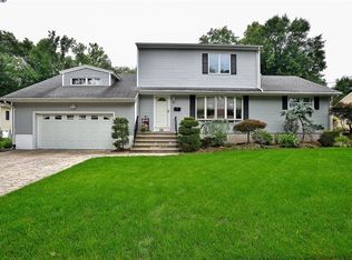 22 Judith Pl, Wayne, NJ 07470