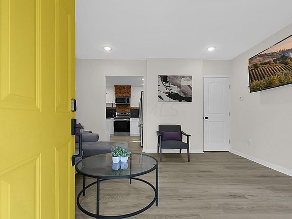 2nd image of 610 Southwood Ave