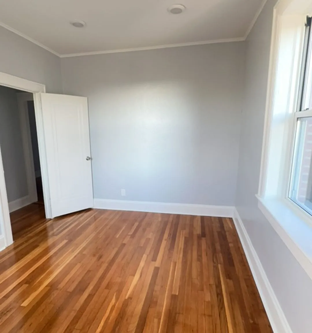 Hudson Crest - Cliffside Park — Photo 4