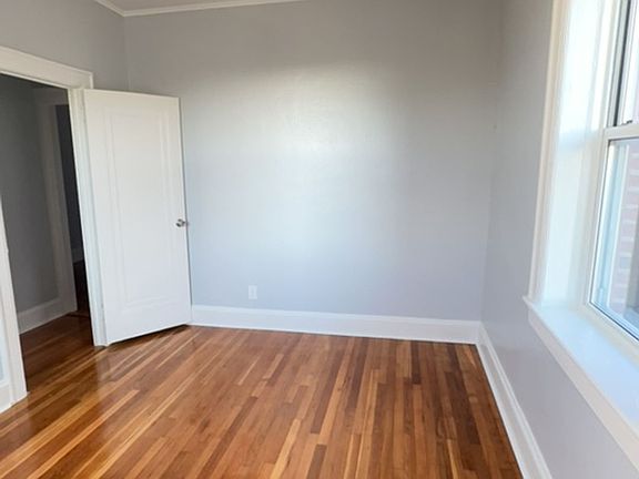 4th image of 658-660 Palisade Ave #206