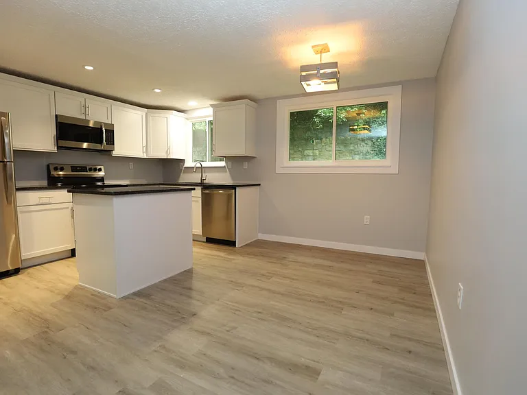 1232 E Henry Clay Ave — Photo 7
