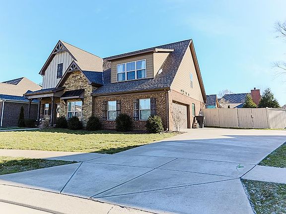 2nd image of 3008 Fallswood Dr