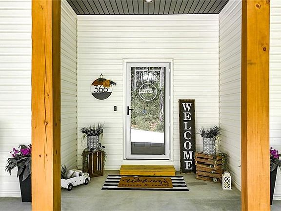 5th image of 366 Orchard Way SE