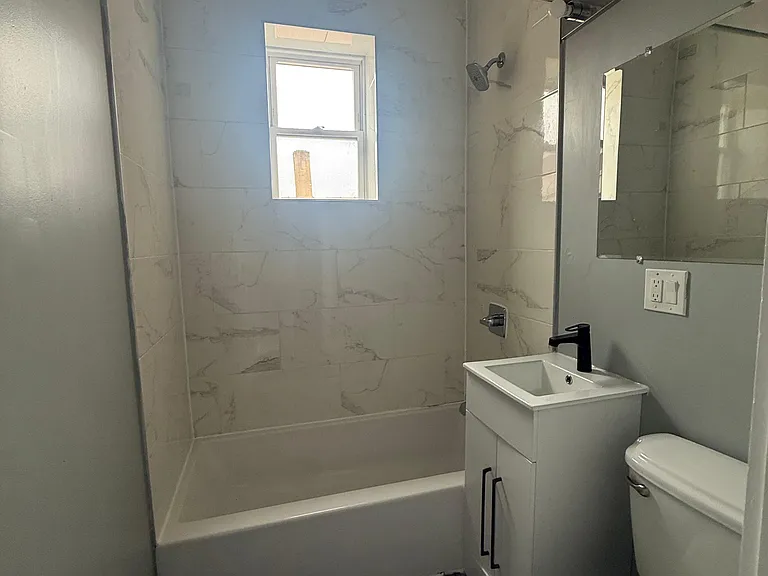 98 Clinton Ave #B-401 — Photo 4