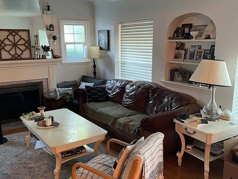 2728 La Cresta Dr — Photo 2