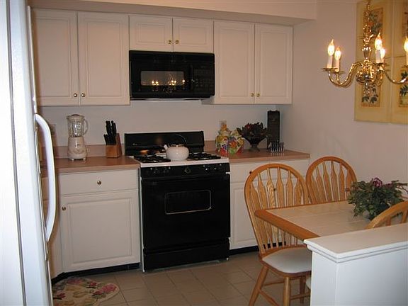 MEIK W/ALL APPLIANCES