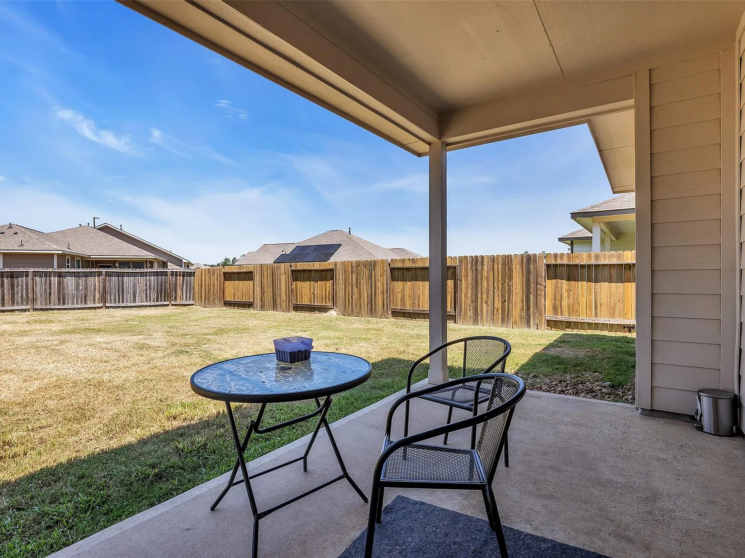 3 bed, 2.0 bath, 1460 sqft, $1,925 — Photo 4