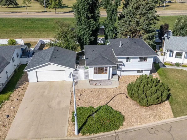 134 Cameron Cres, Wetaskiwin, AB T9A 3H5