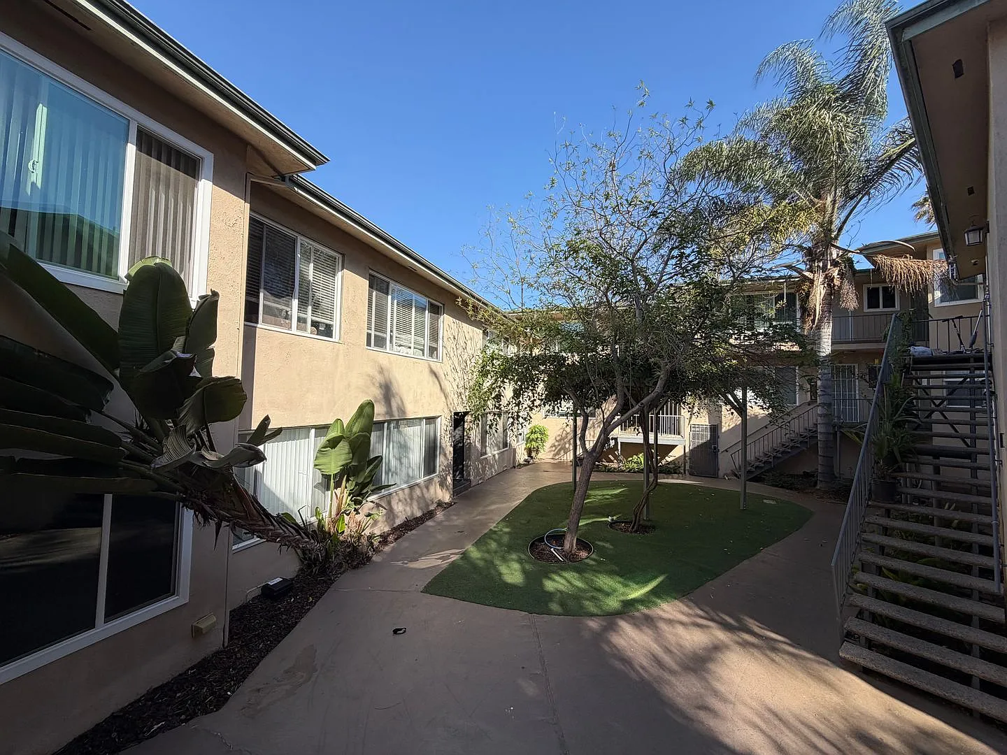 4046 Coco Ave Properties LLC — Photo 2