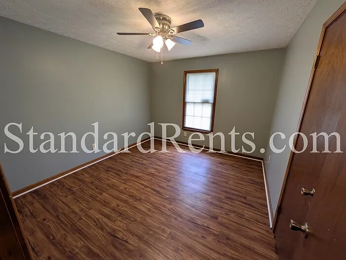 5731 Buck Ct — Photo 11