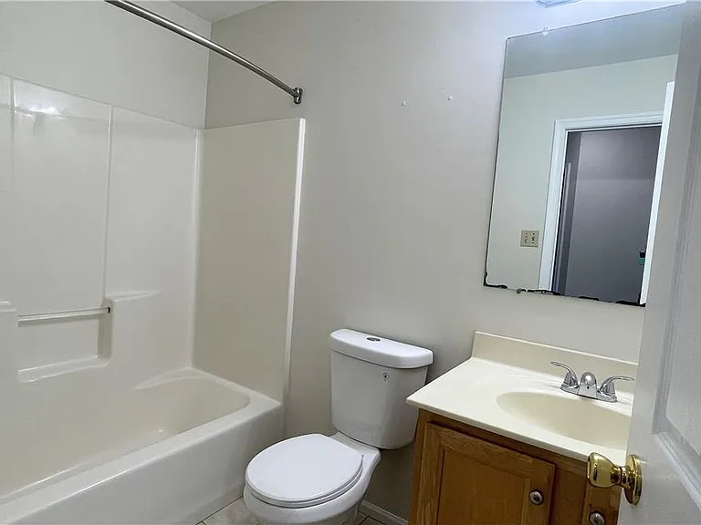 8104 Heritage Dr — Photo 22