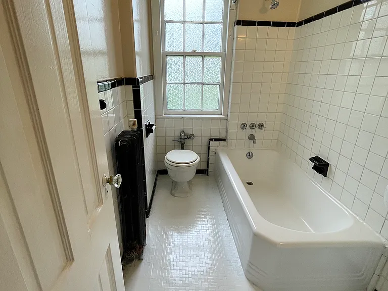 2823 Thornhill Rd — Photo 55