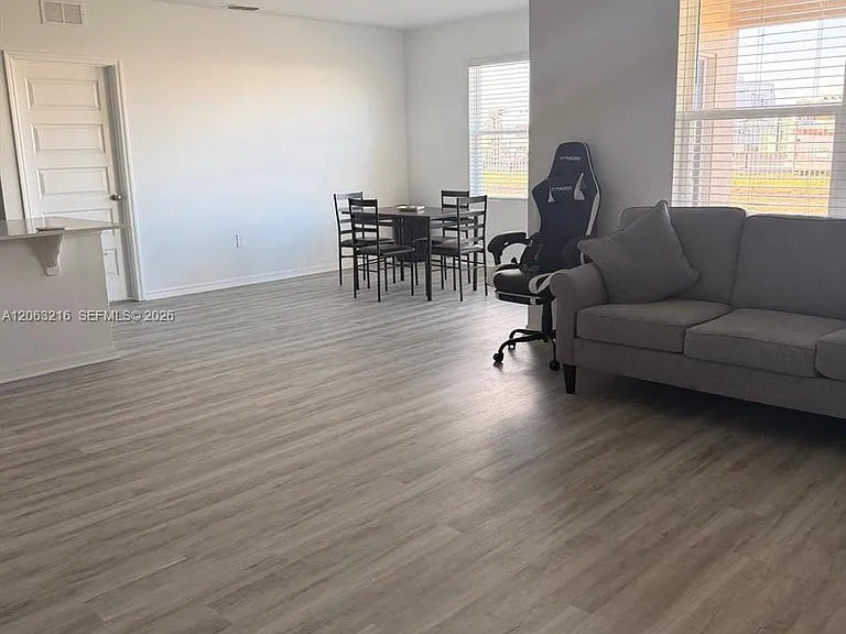 632 Taylor Groves Ln — Photo 7