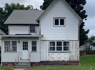 10 Maple Ave, Ripley, NY 14775