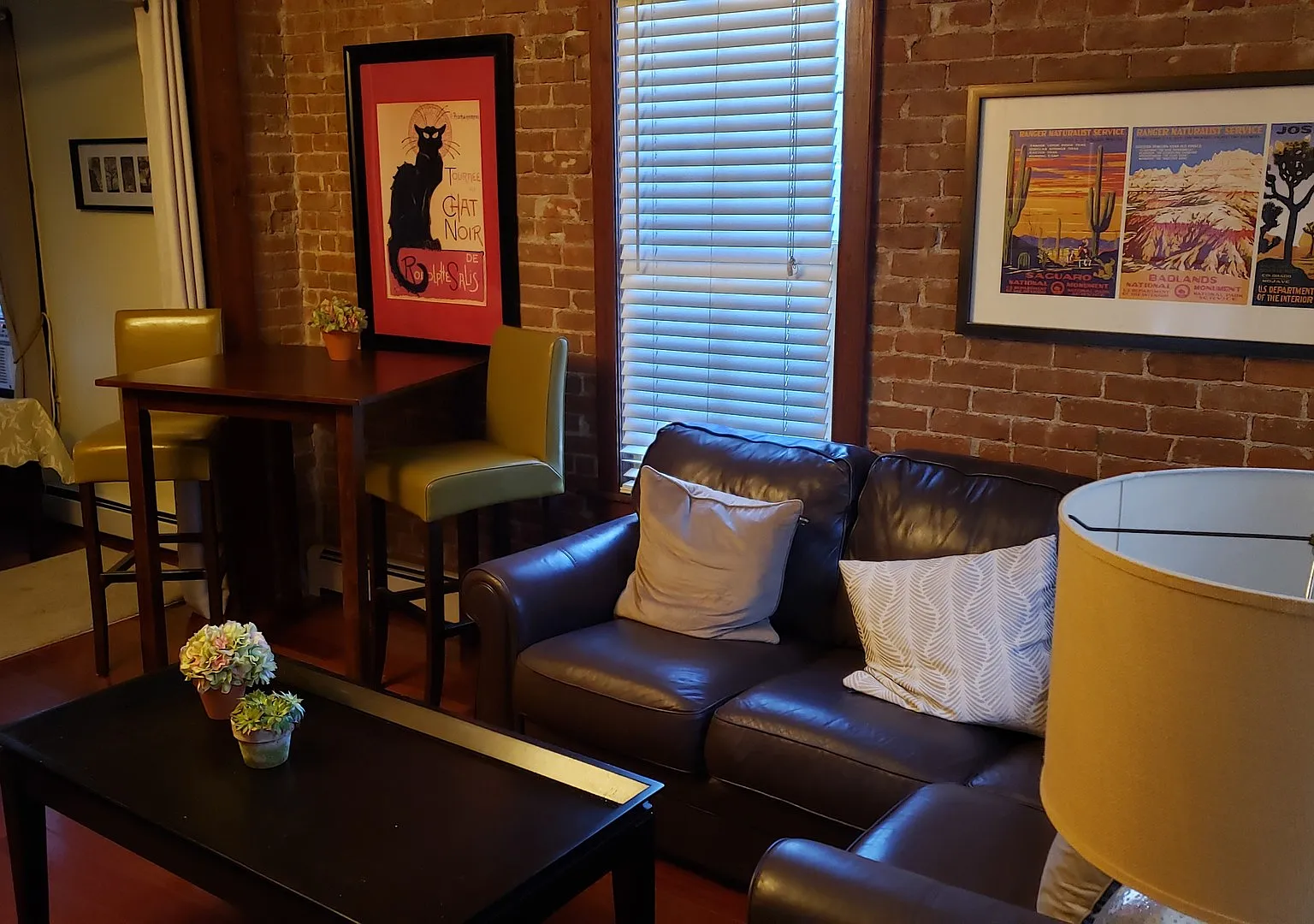 One Bedroom Apartment For Rent Near Pearl Street Mall — Photo 2