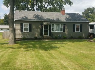 1917 Muren Blvd, Belleville, IL 62221