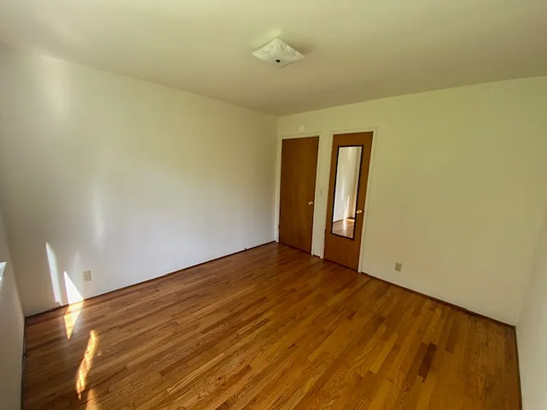 1051 Shell Ave — Photo 17