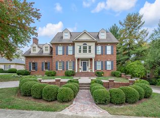 928 Chinoe Rd, Lexington, KY 40502