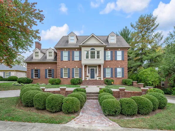 928 Chinoe Rd, Lexington, KY 40502