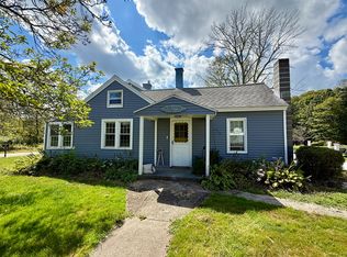 328 County Rd, Woodstock, CT 06281