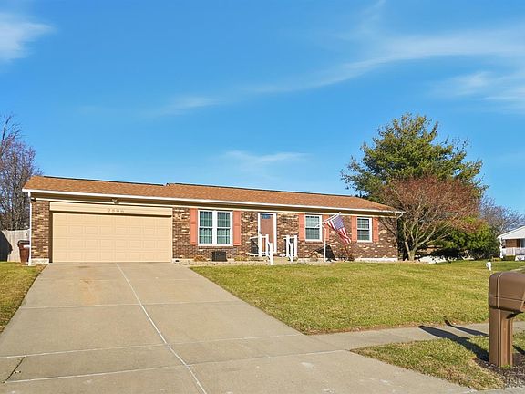2nd image of 2896 Regal Ln