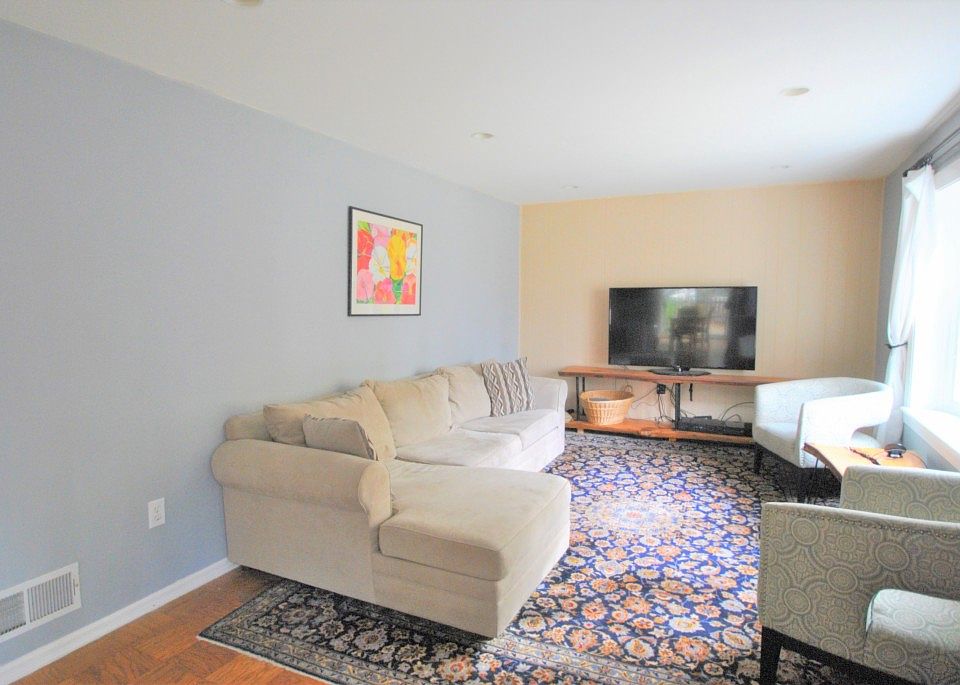 1st image of 5203 Ellington Ct