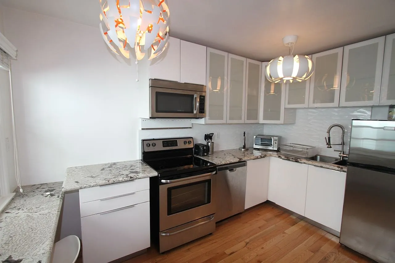 1 bed, 550 sqft, $3,499 — Photo 1