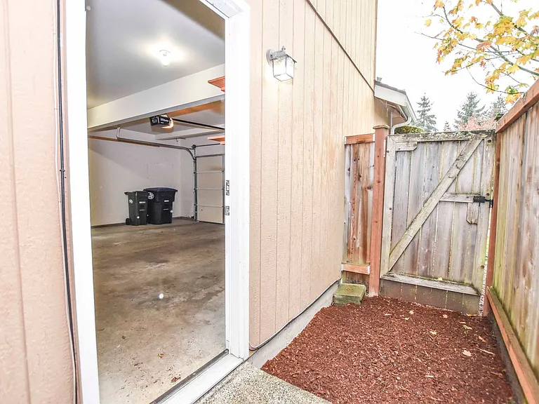 1320 Mills Landing Ct SE — Photo 28